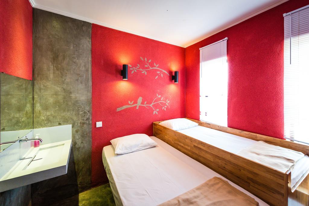 Kayun Hostel Legian Chambre photo