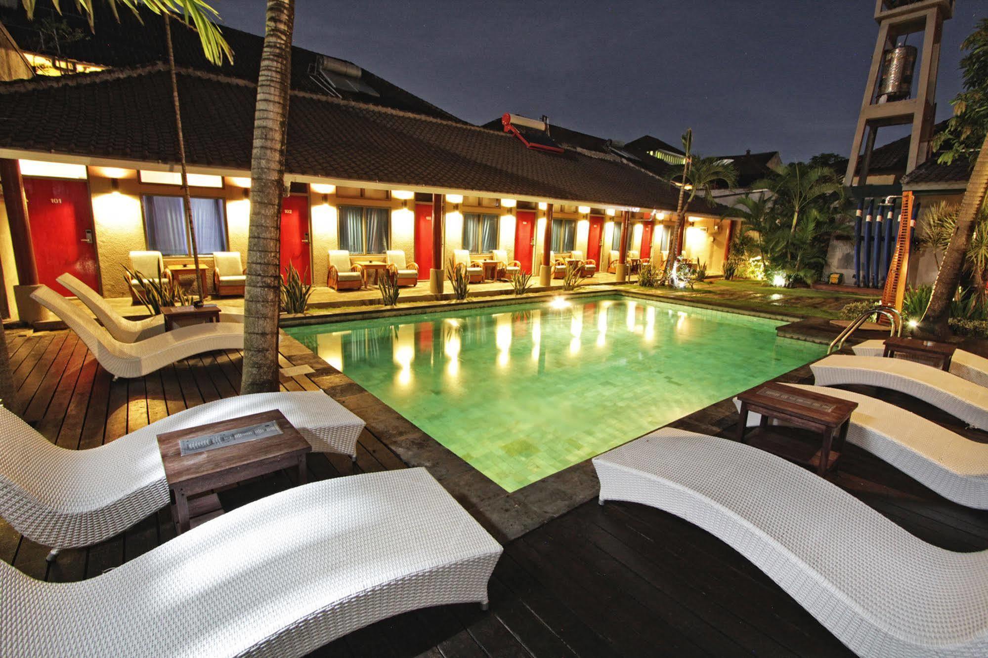 Kayun Hostel Legian Extérieur photo