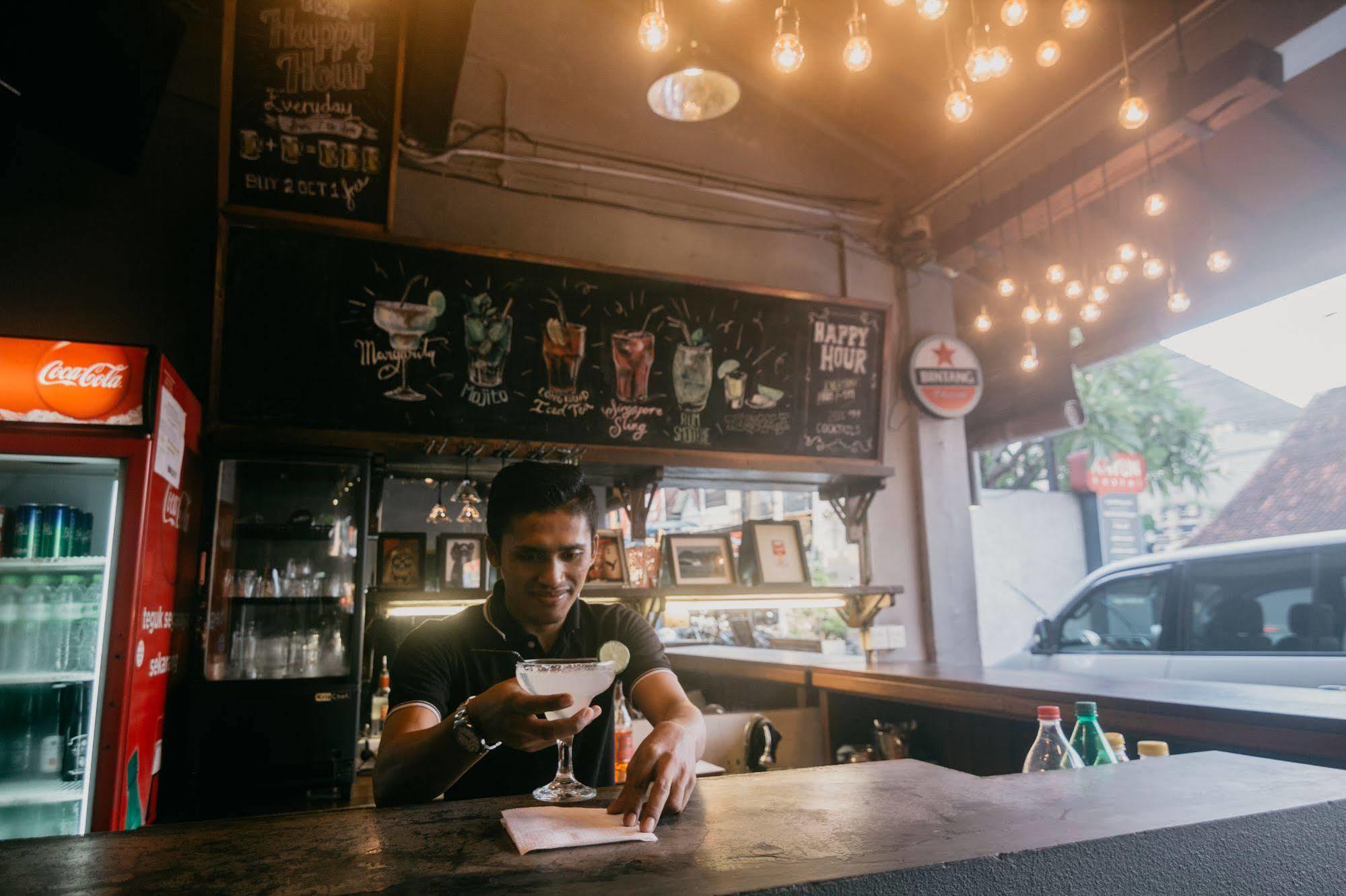 Kayun Hostel Legian Extérieur photo